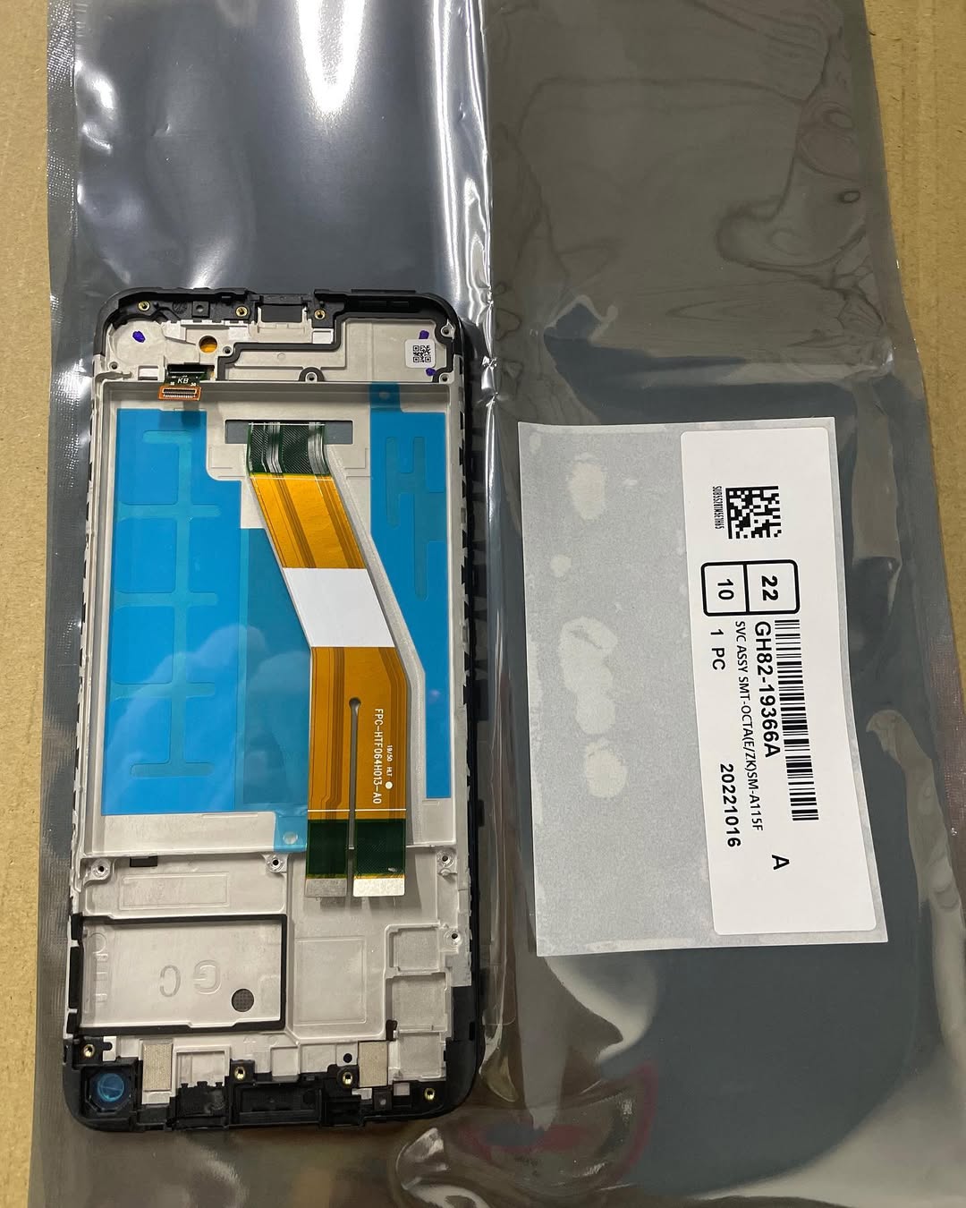 GH82-19366A – Samsung M10 SM-M105 Original LCD Display Black