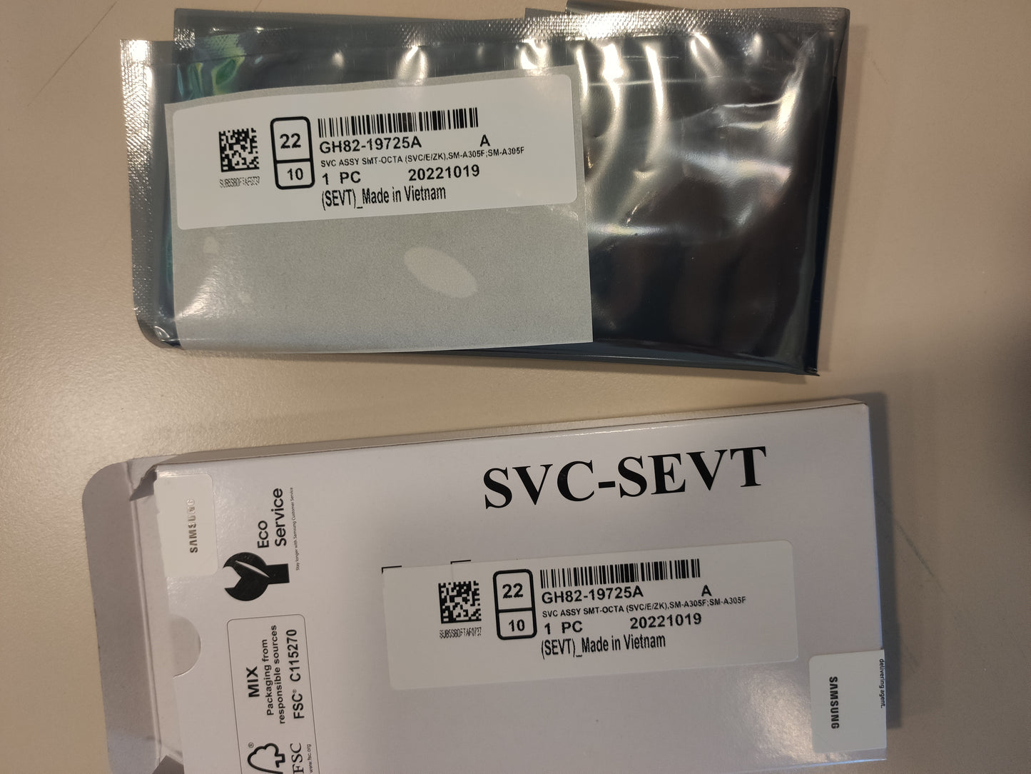 GH82-19725A – Samsung A30 SM-A305 Original LCD Display Black