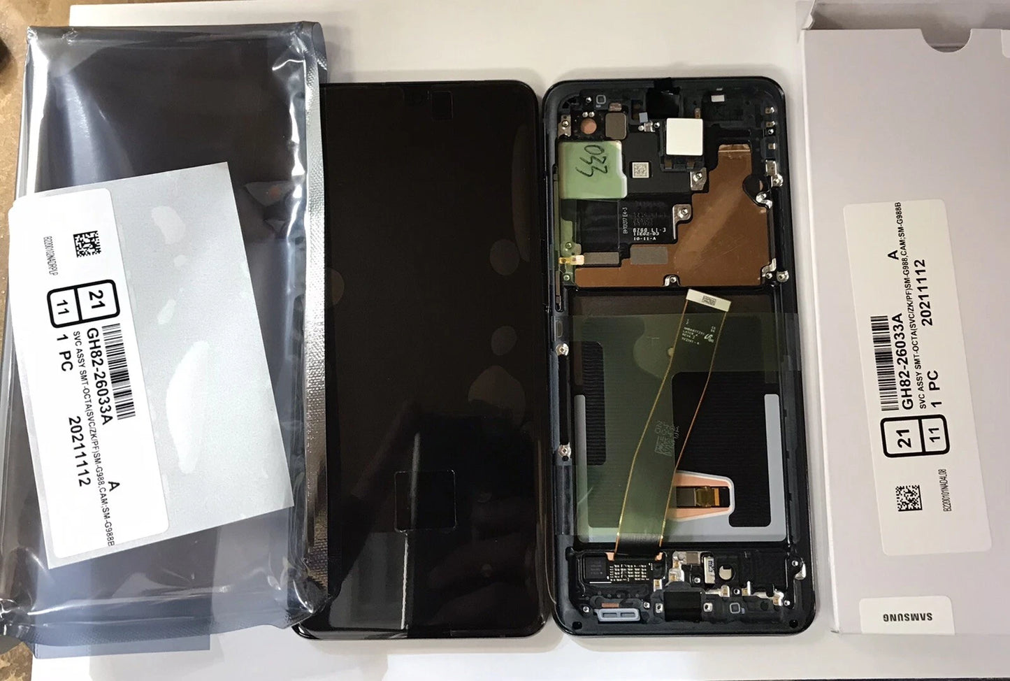 GH82-22327A – Samsung S20 Ultra SM-G988 Original LCD Display Black