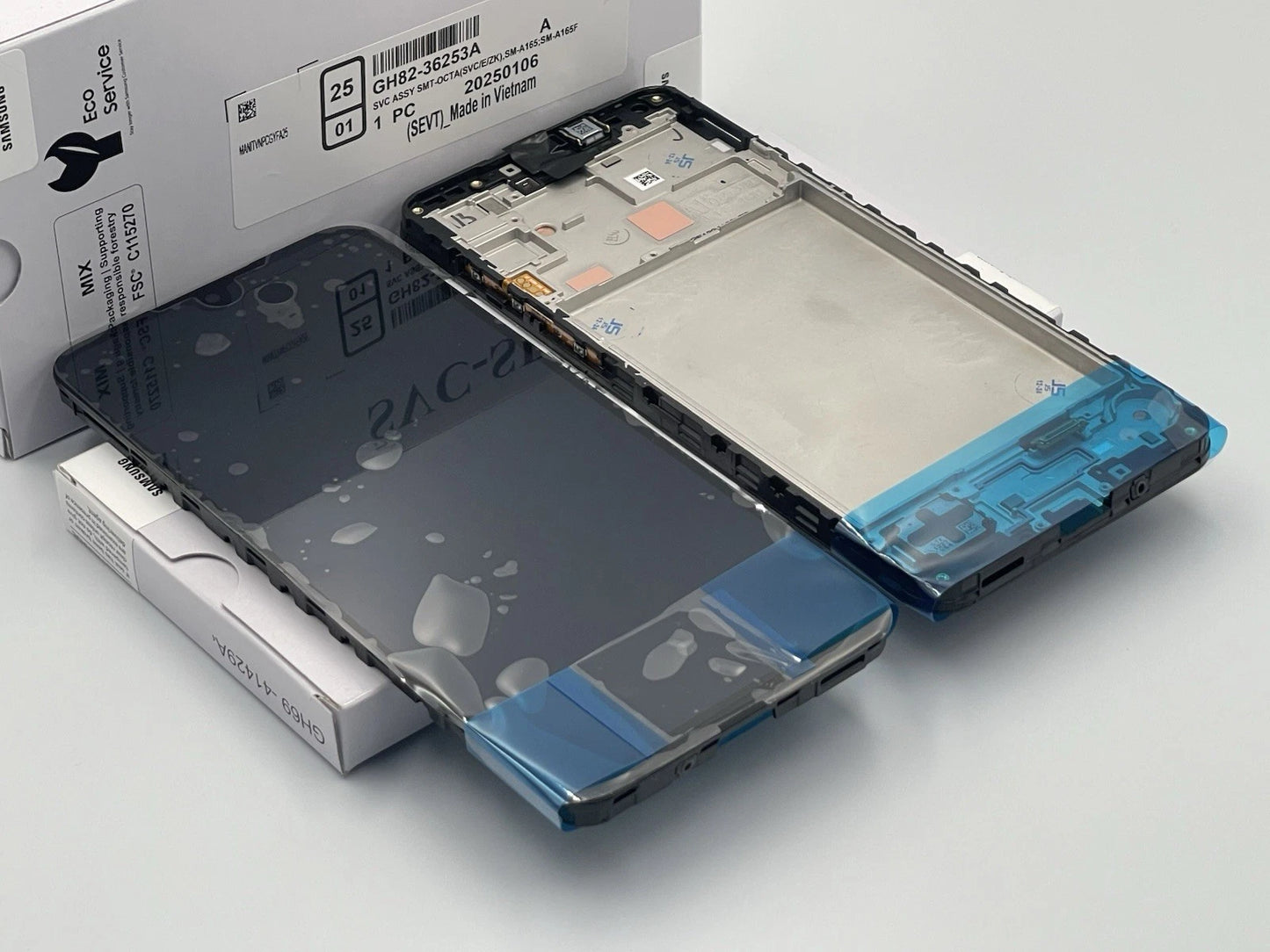 GH82-36253A – Samsung X Cover Pro SM-G715 Original LCD Display