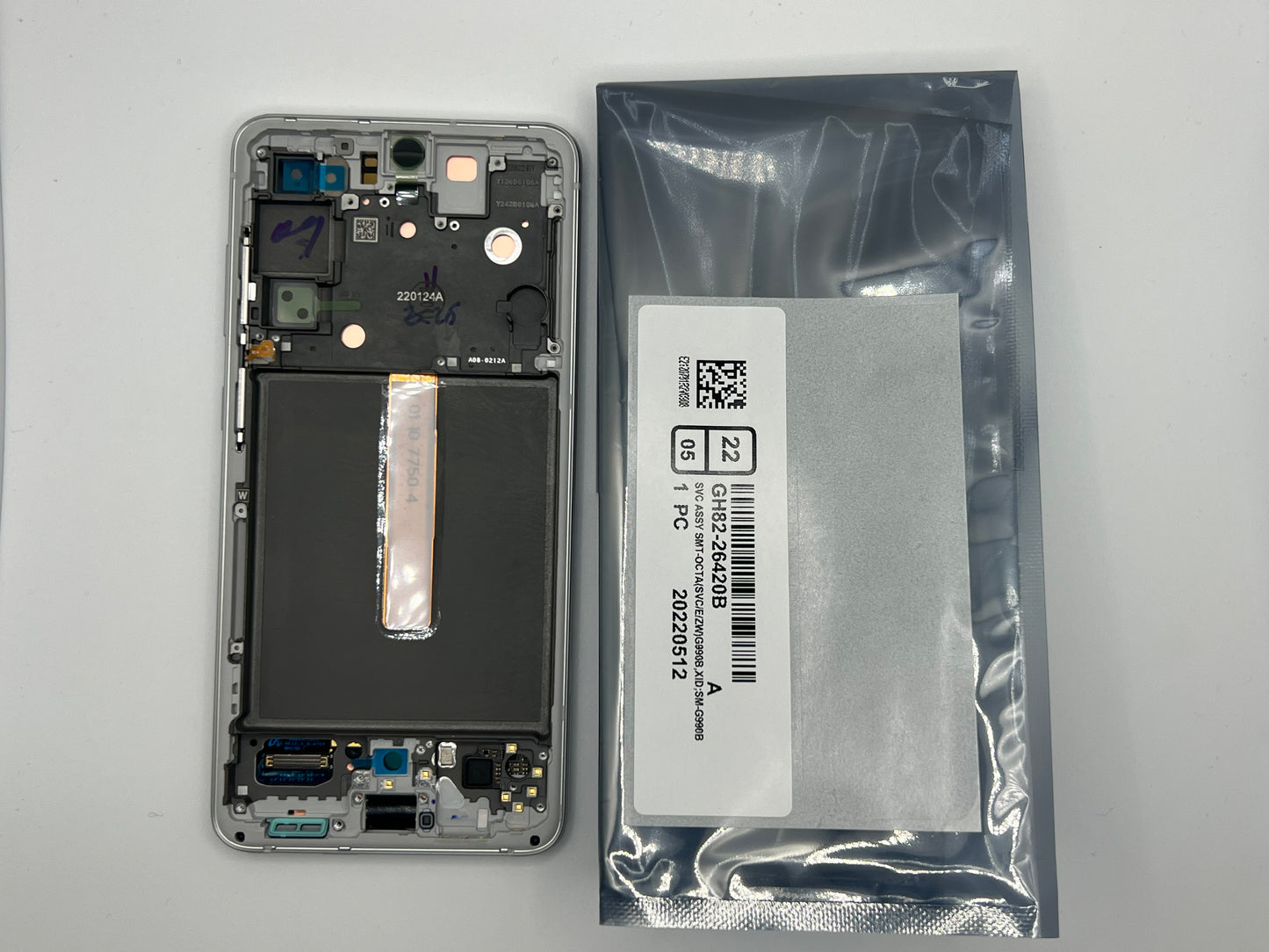 GH82-26420B – Samsung Galaxy S21 Fe SM-G990 Original Service Pack LCD Display – White
