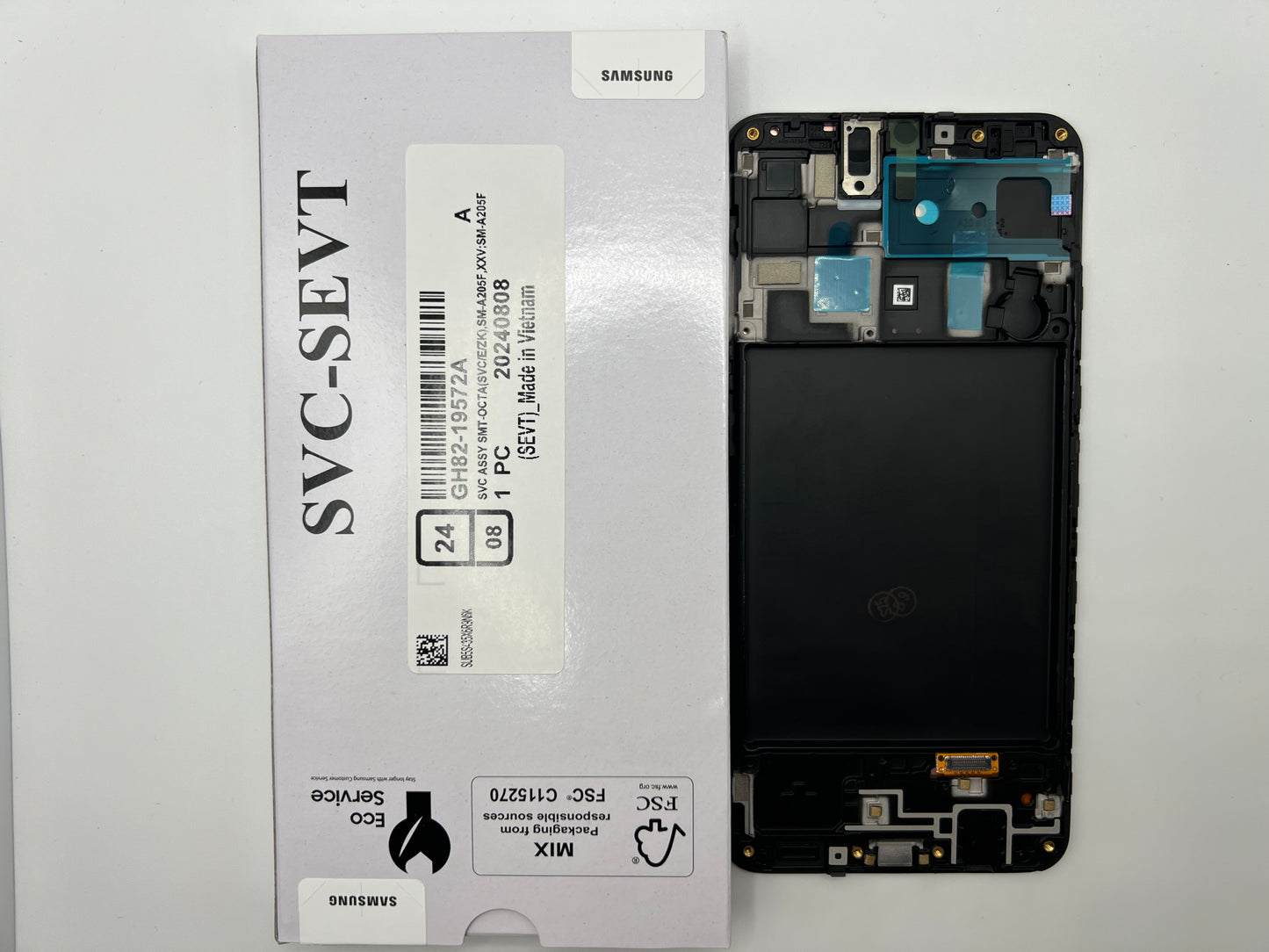 GH82-19572A – Samsung Galaxy A20 SM-A205 Original Service Pack LCD Display – Black / Red / Blue