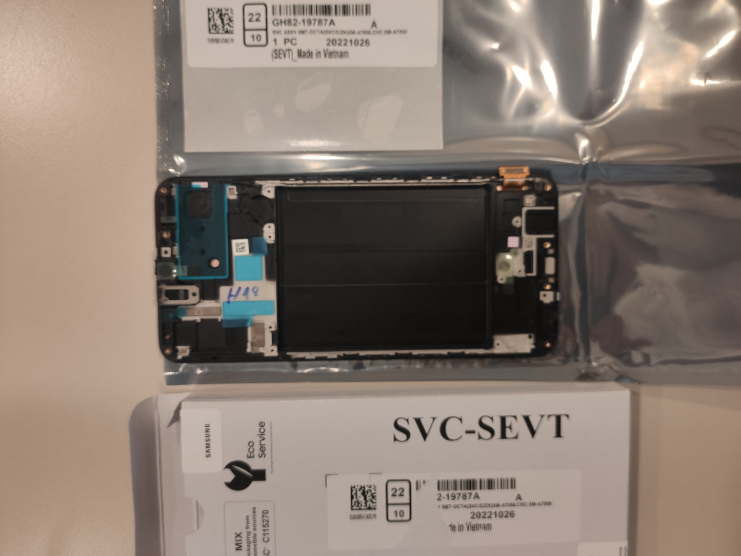 GH82-19787A – Samsung A70 SM-A705 Original LCD Display Black