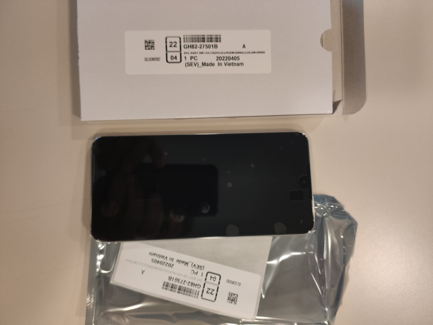 GH82-27501B – Samsung S22 PLus SM-S906 Original LCD Display Green